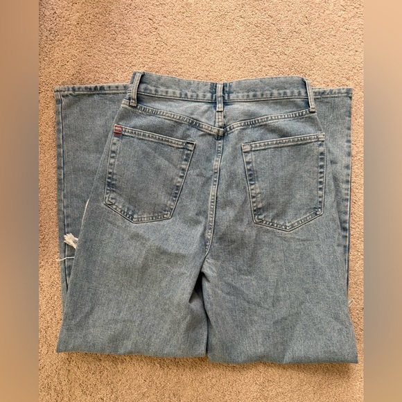 BDG Light Wash High-Rise Baggy Jeans - Picture 5 of 6